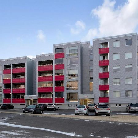 Stylish And Relaxing Two Bedroom Appartment, View Over Harbour Hafnarfjörður Εξωτερικό φωτογραφία